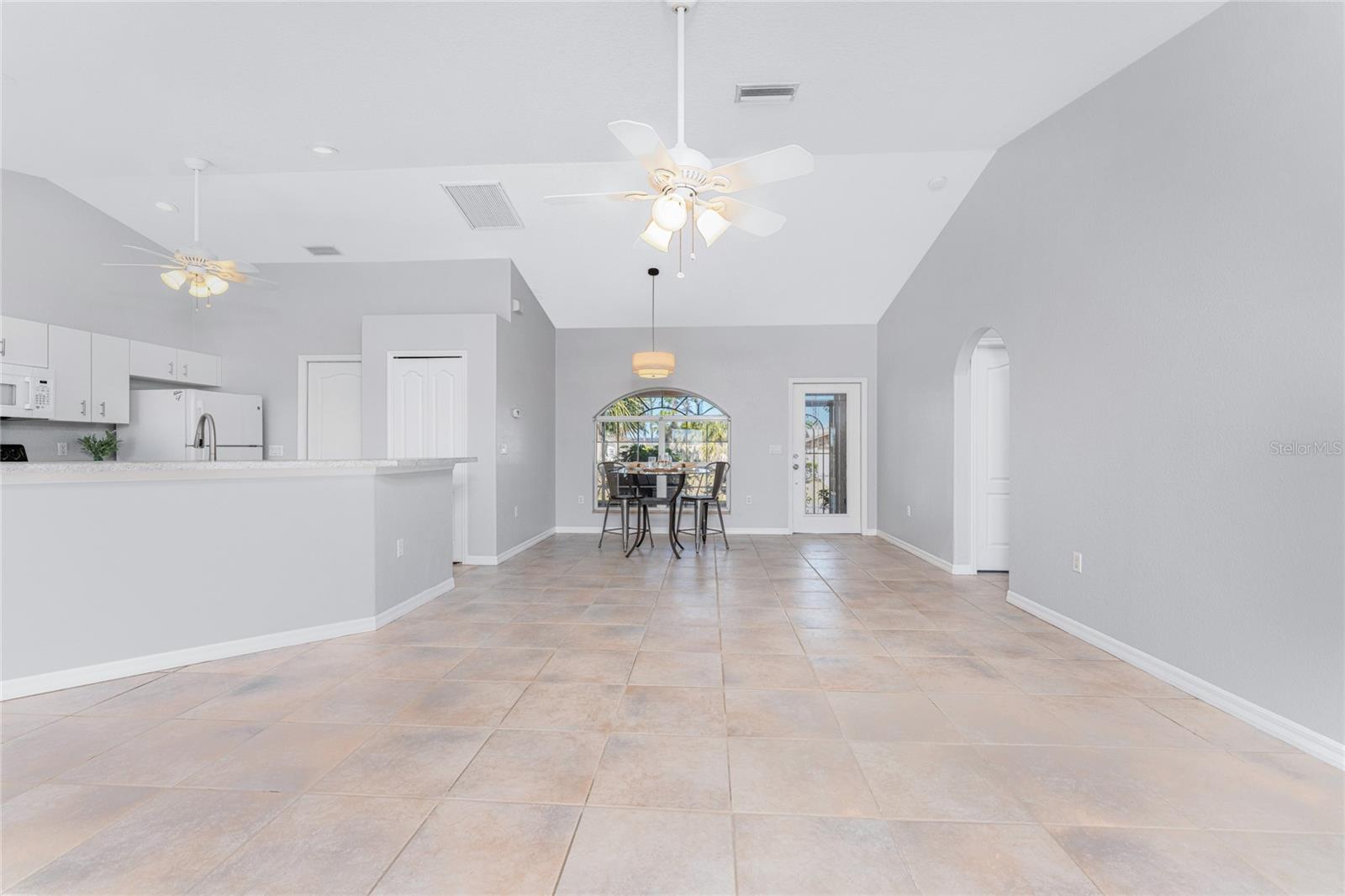 Image 14 of 54 For 1053 Bay Harbor Drive