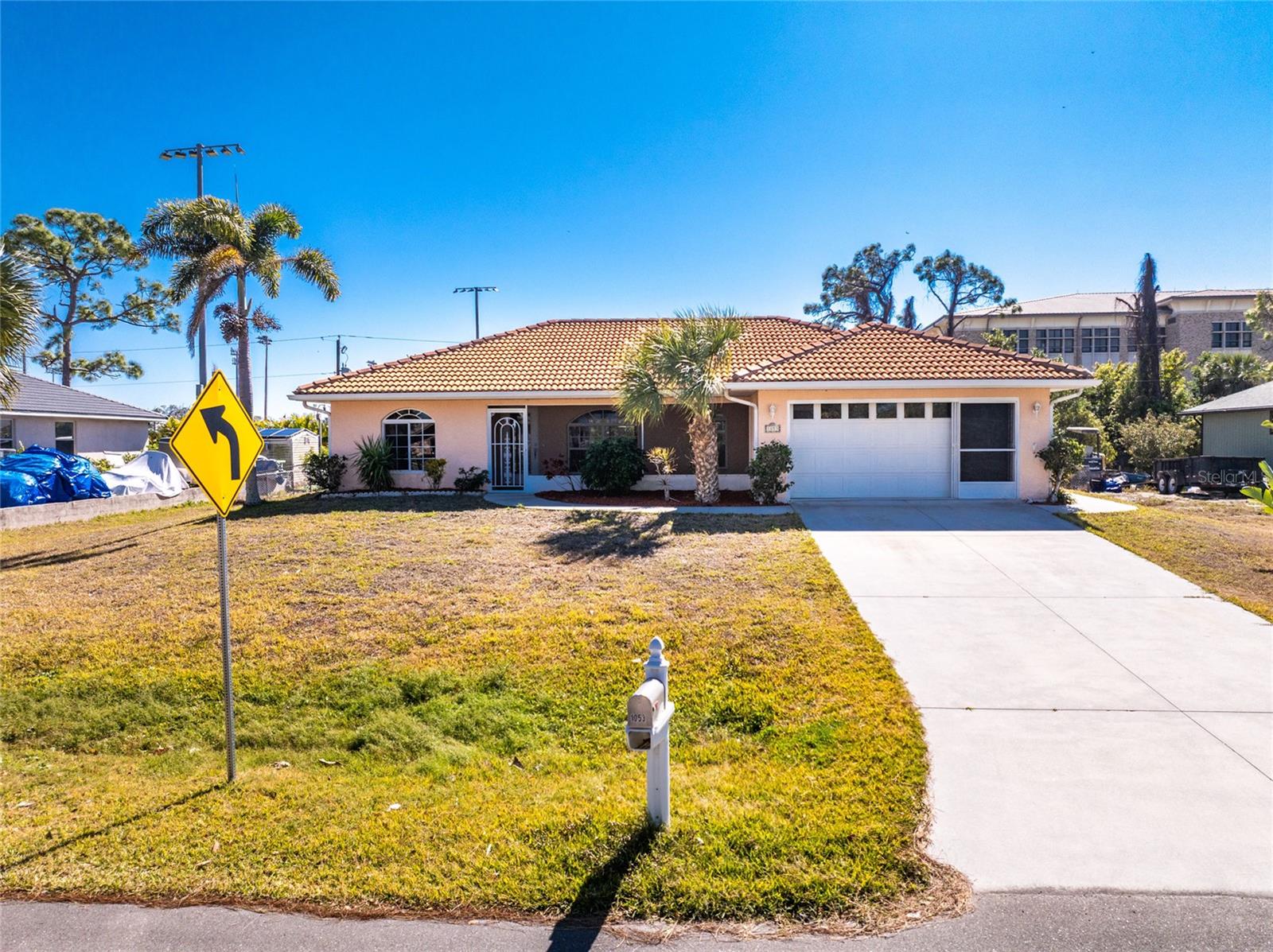 Image 47 of 54 For 1053 Bay Harbor Drive