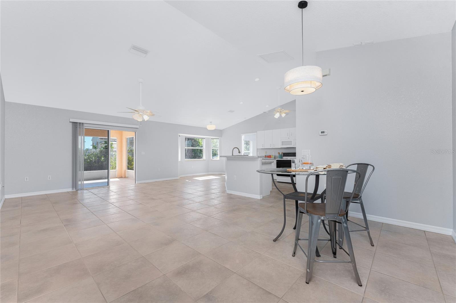 Image 9 of 54 For 1053 Bay Harbor Drive