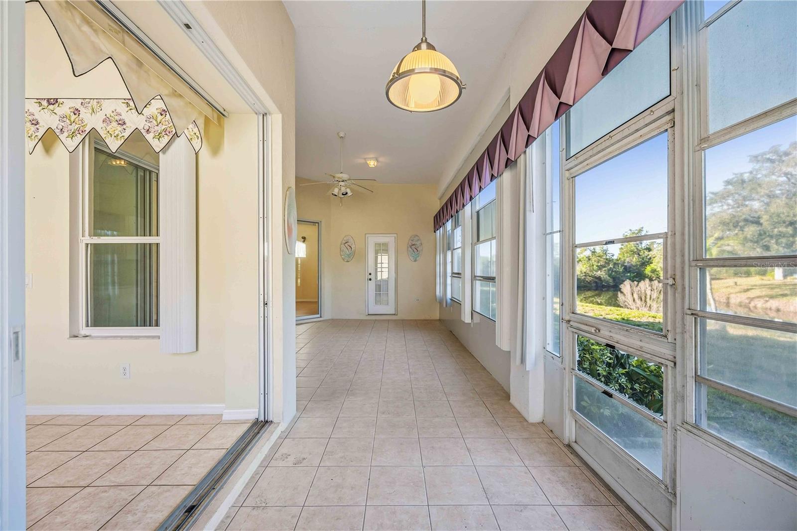 Image 28 of 47 For 138 Braemar Avenue