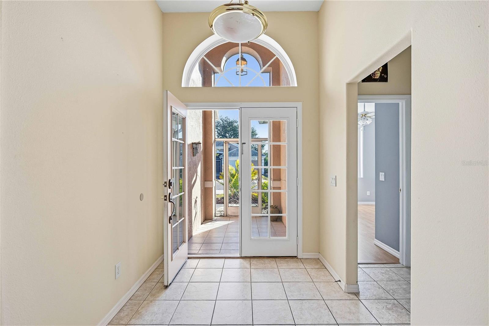 Image 5 of 47 For 138 Braemar Avenue