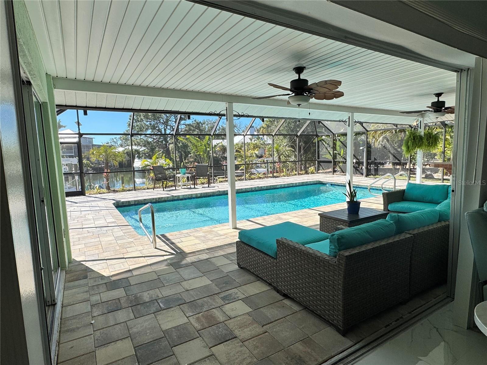 Image 13 of 77 For 1221 Bayshore Drive