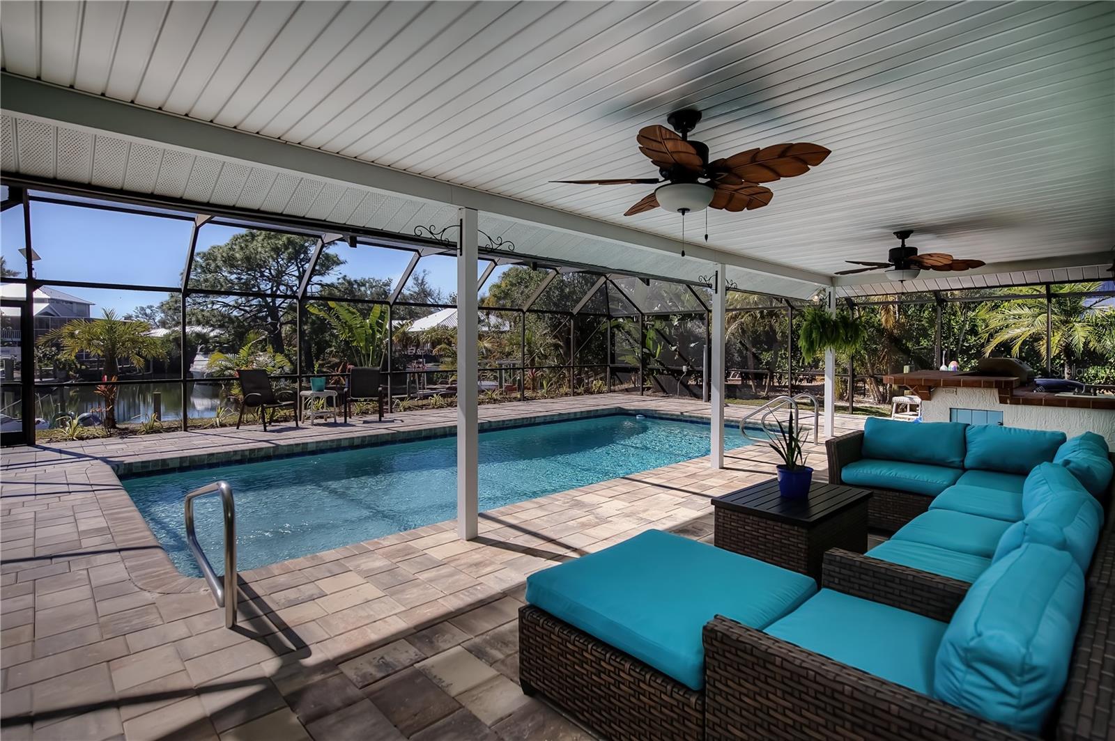 Image 17 of 77 For 1221 Bayshore Drive