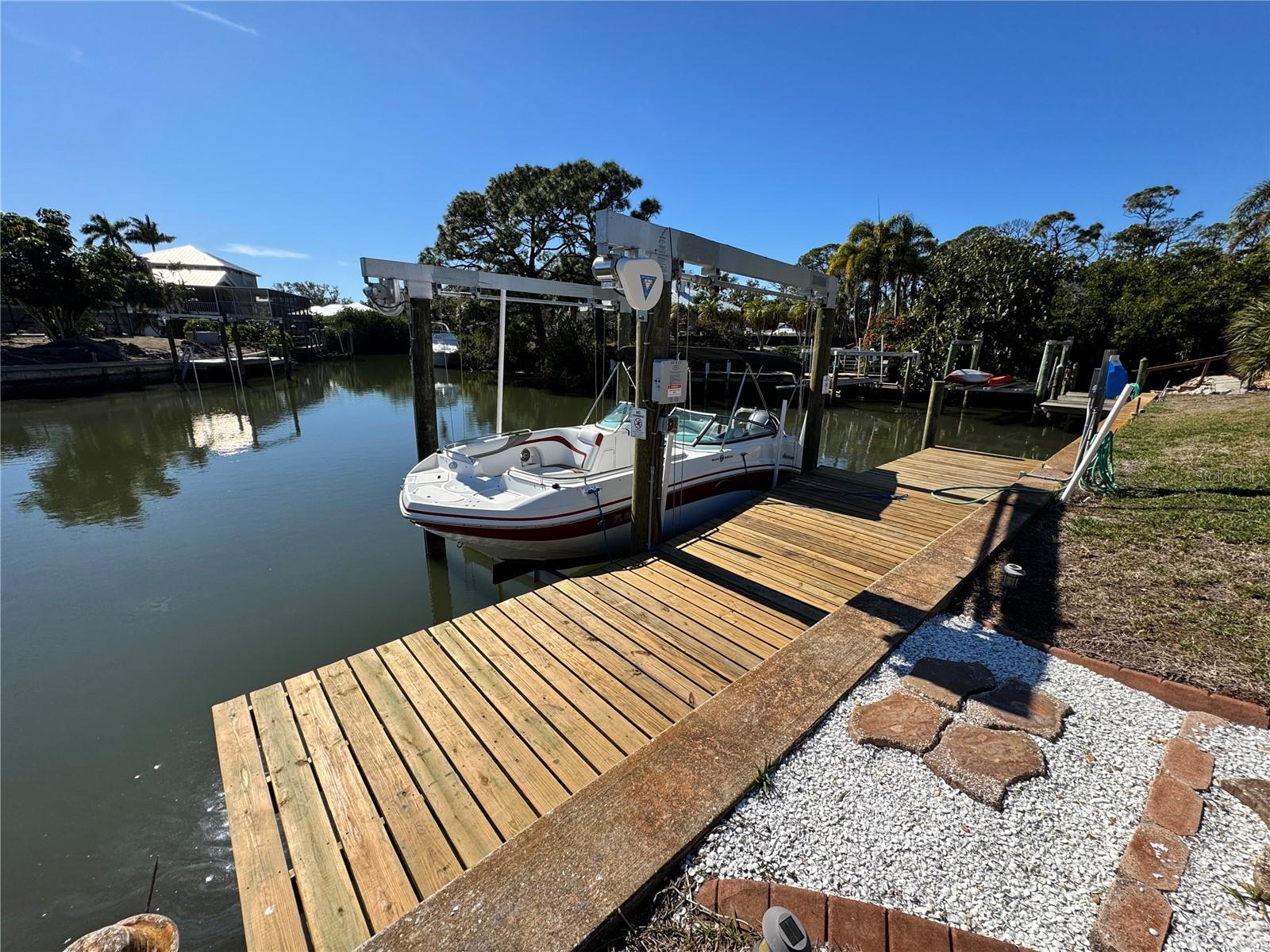 Image 26 of 77 For 1221 Bayshore Drive