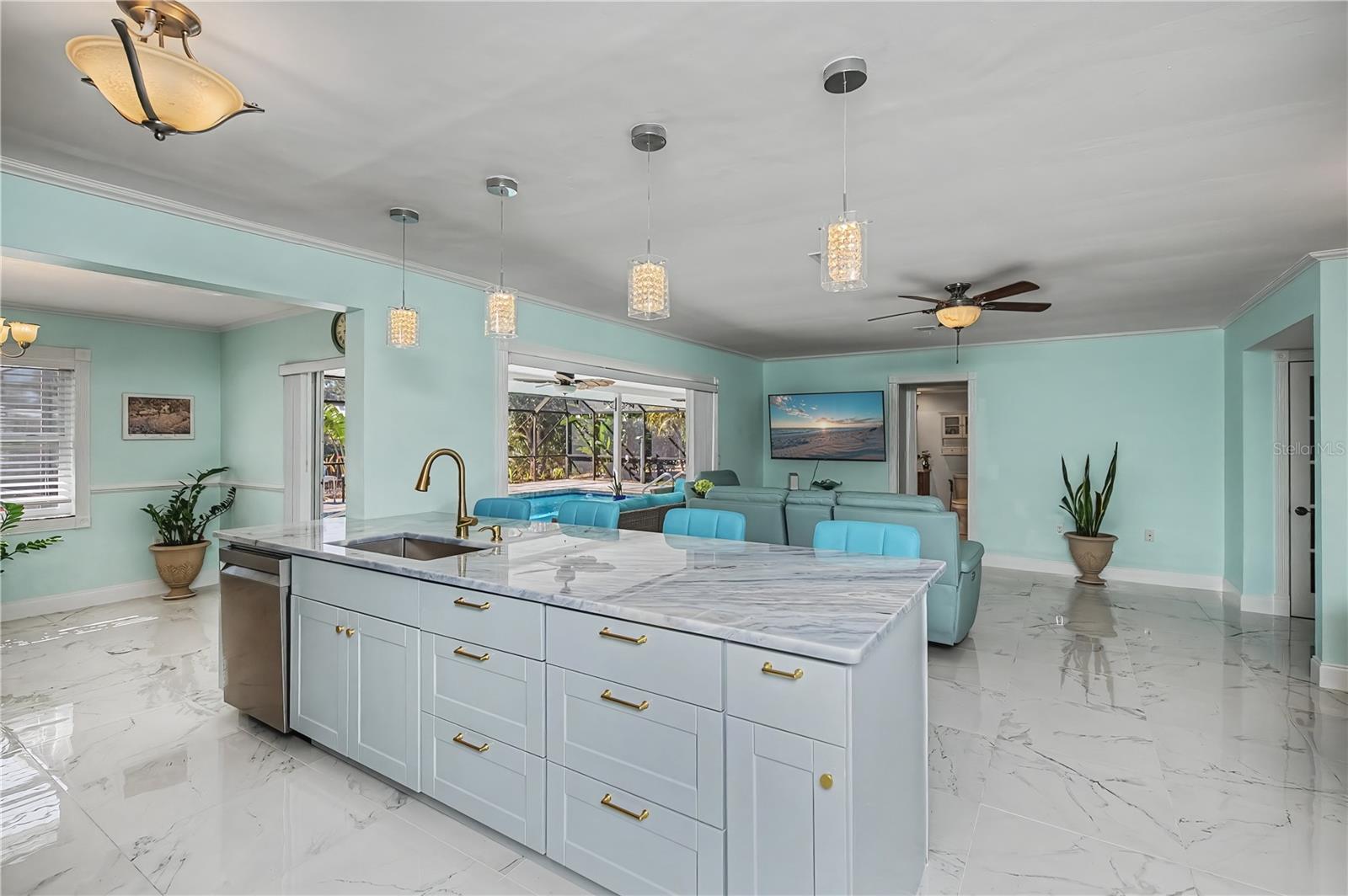 Image 29 of 77 For 1221 Bayshore Drive