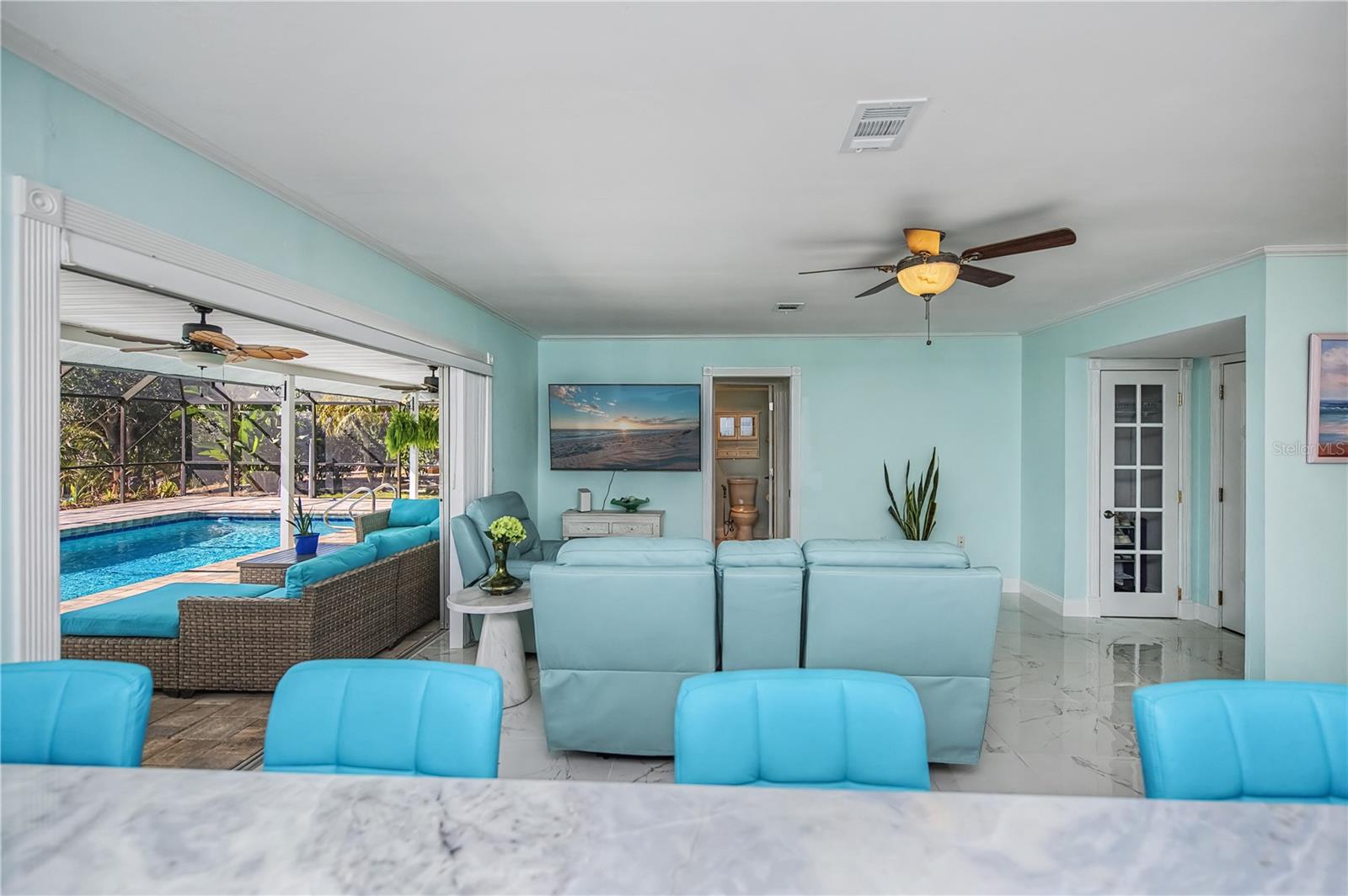 Image 35 of 77 For 1221 Bayshore Drive