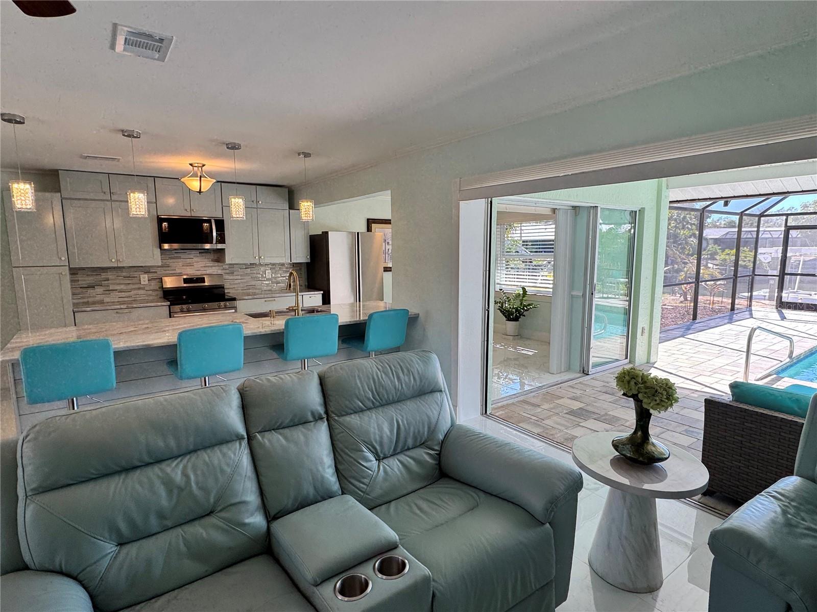 Image 39 of 77 For 1221 Bayshore Drive