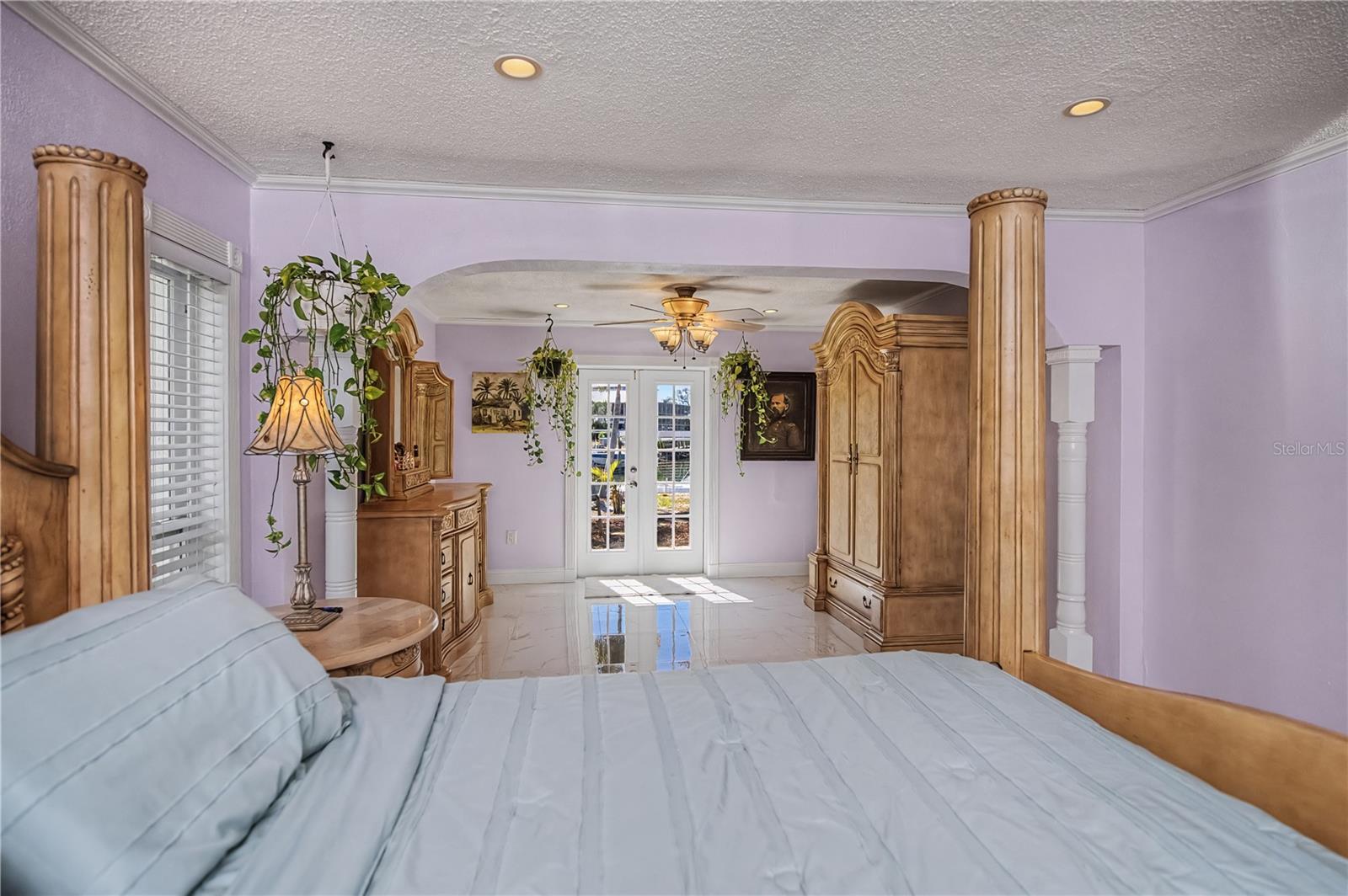 Image 48 of 77 For 1221 Bayshore Drive