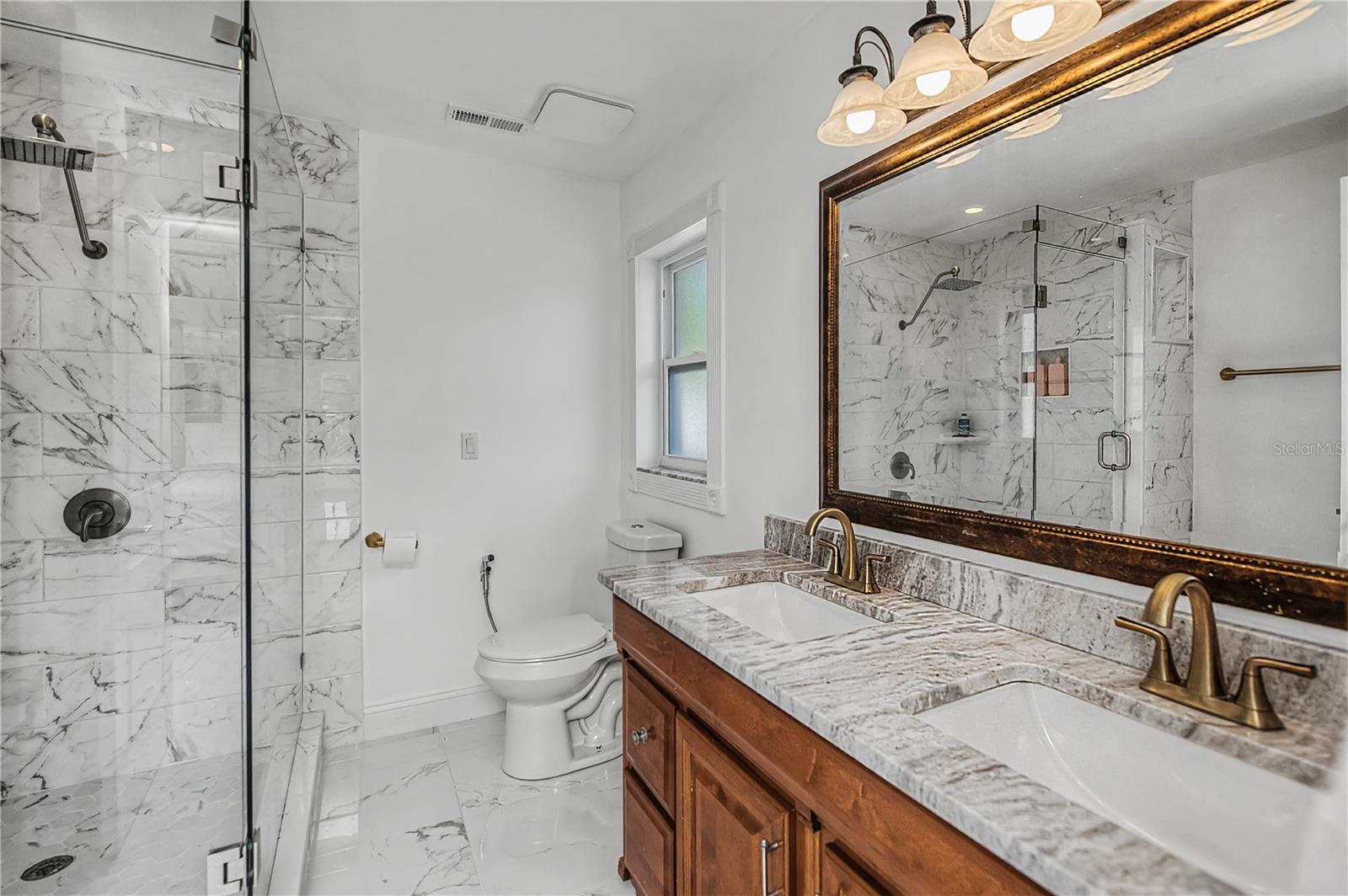 Image 51 of 77 For 1221 Bayshore Drive