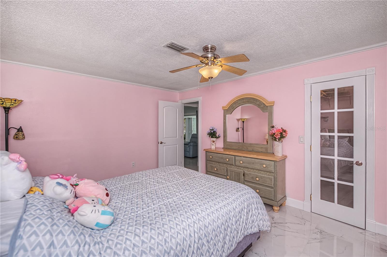 Image 61 of 77 For 1221 Bayshore Drive