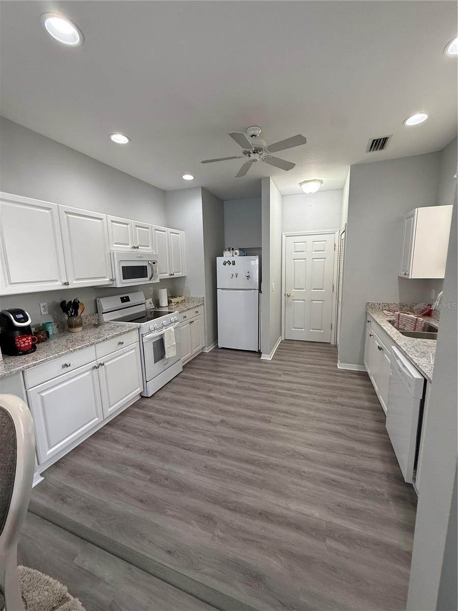 Image 23 of 52 For 2424 Magnolia Circle