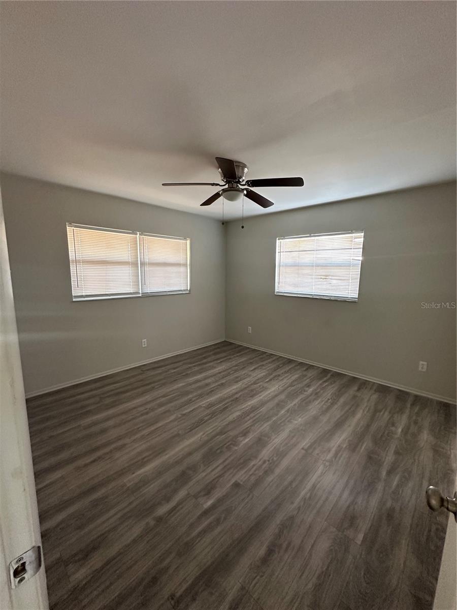 Image 10 of 12 For 1321 Washington Drive