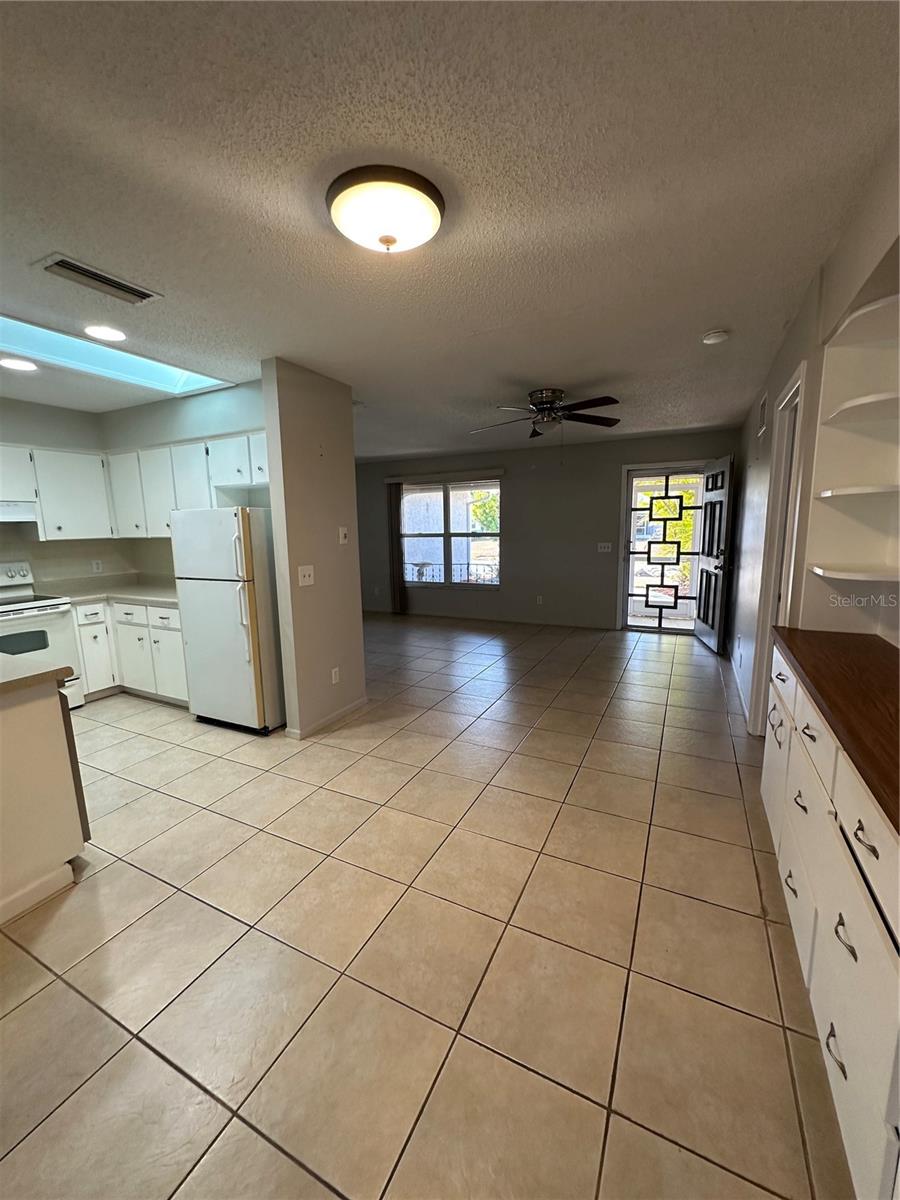 Image 5 of 12 For 1321 Washington Drive