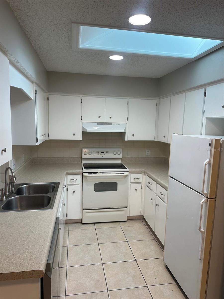 Image 6 of 12 For 1321 Washington Drive