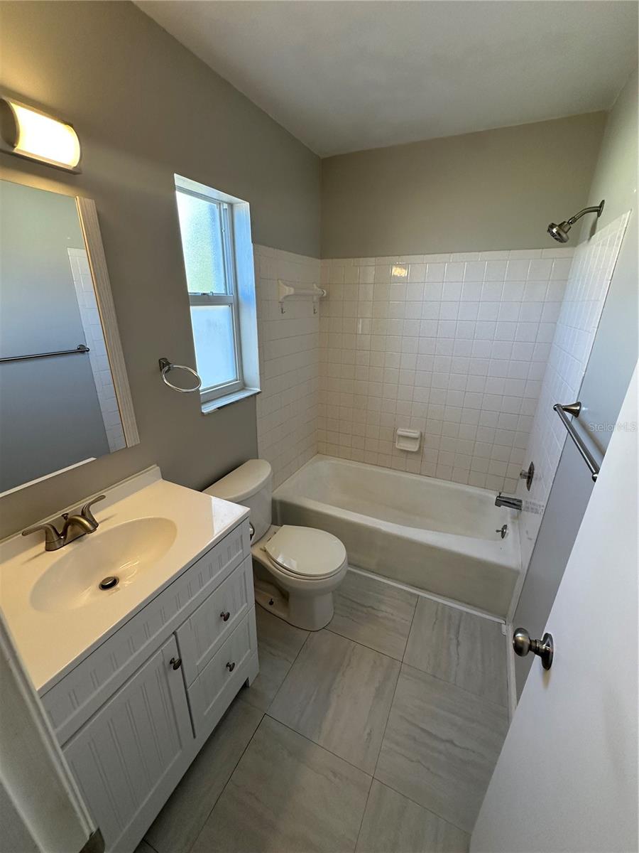 Image 9 of 12 For 1321 Washington Drive