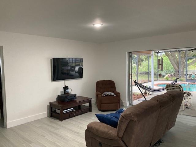 Image 4 of 10 For 18312 Driggers Avenue