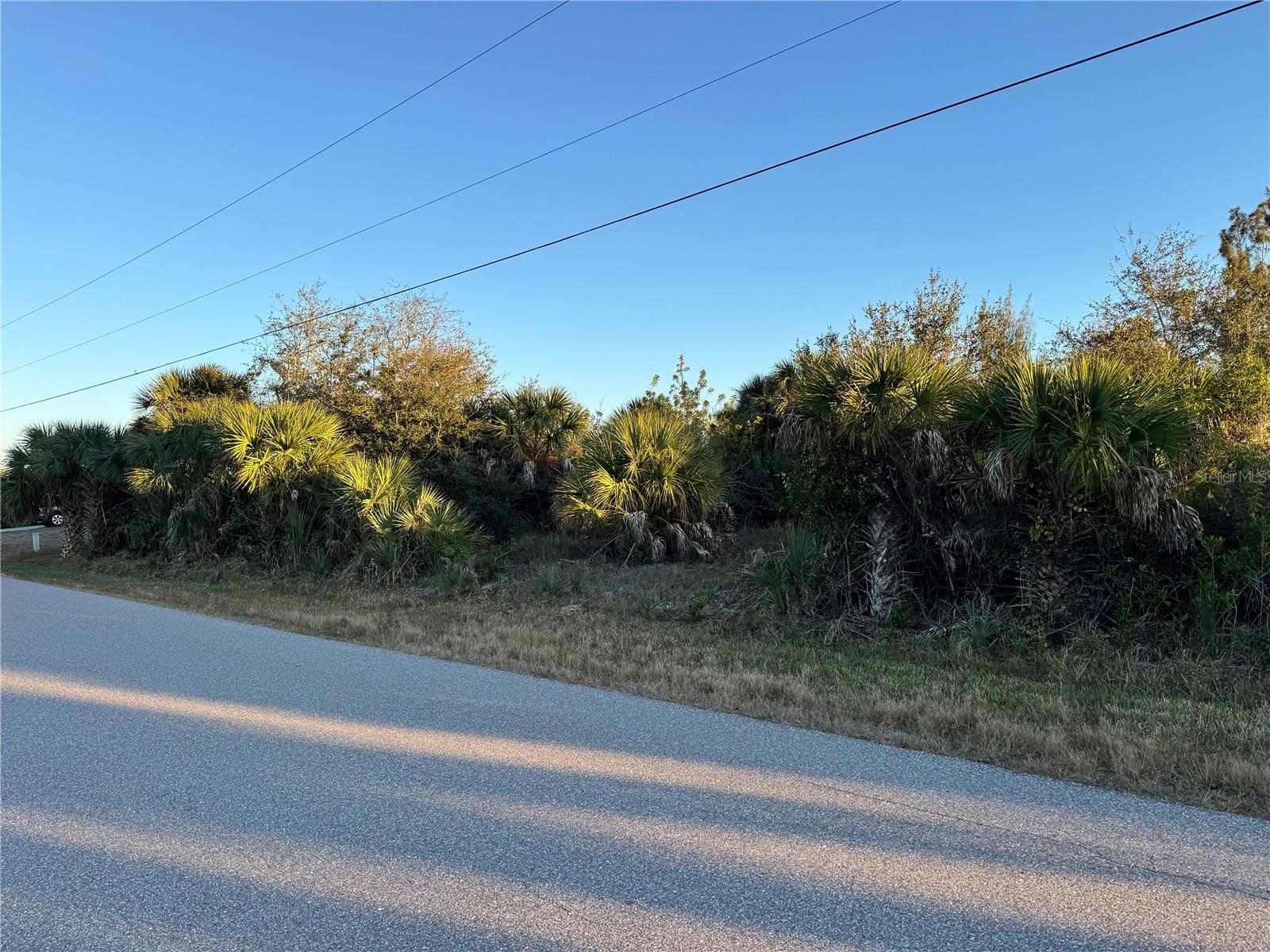 Image 10 of 12 For 15512 Lakeland Circle