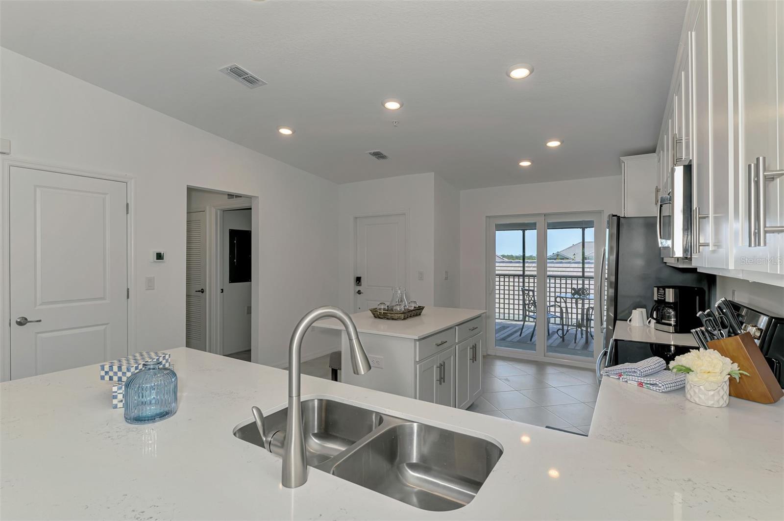 Image 8 of 35 For 12470 Wellen Golf Street 207