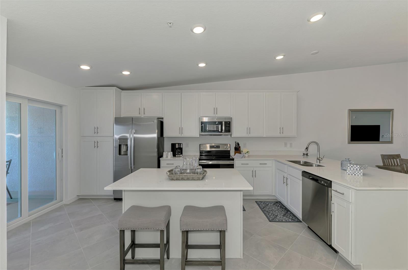 Image 9 of 35 For 12470 Wellen Golf Street 207