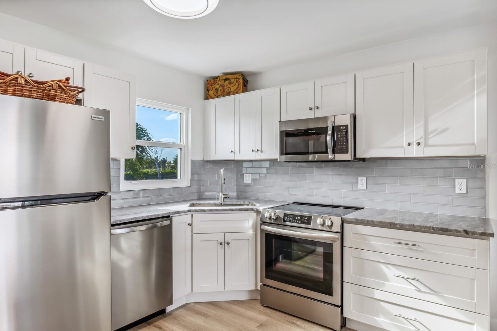 Image 8 of 25 For 5852 Gasparilla Road M11