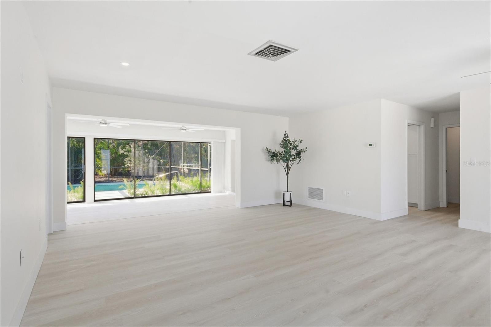 Image 11 of 40 For 3 Dover Drive