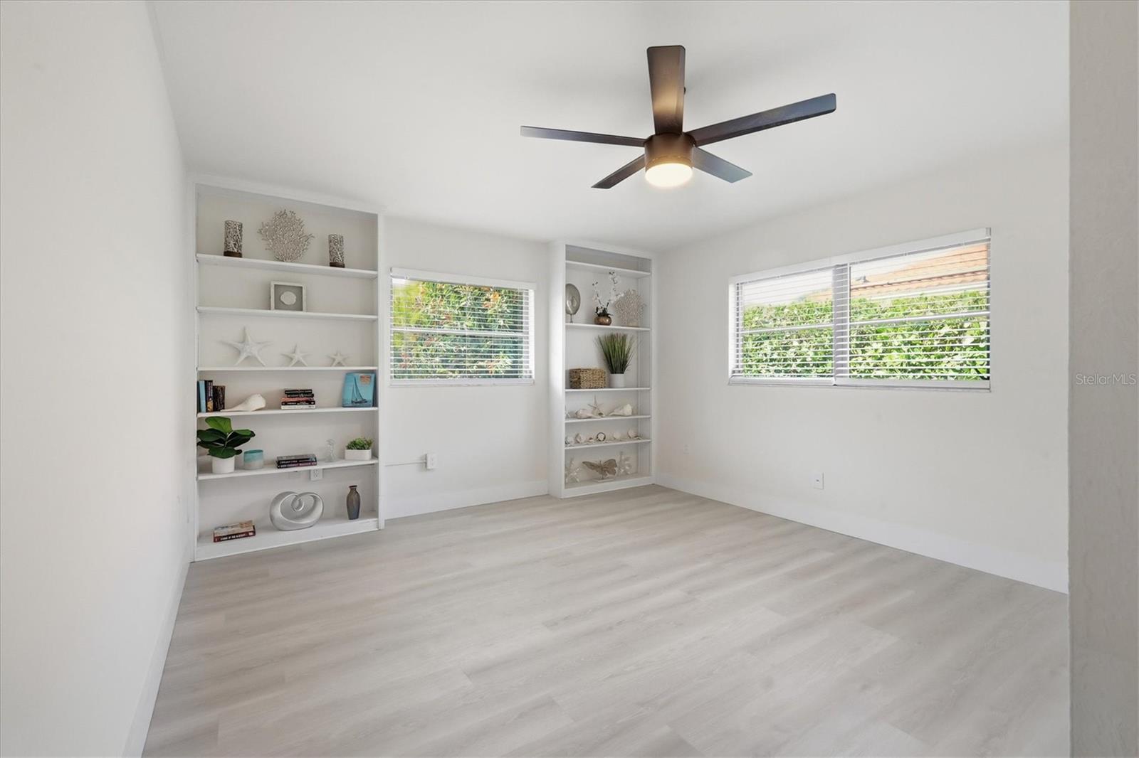 Image 18 of 40 For 3 Dover Drive