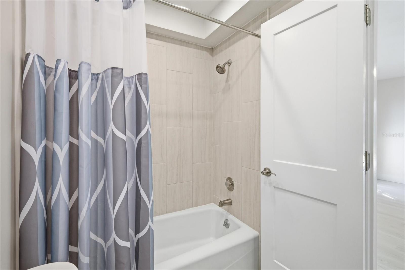 Image 24 of 40 For 3 Dover Drive