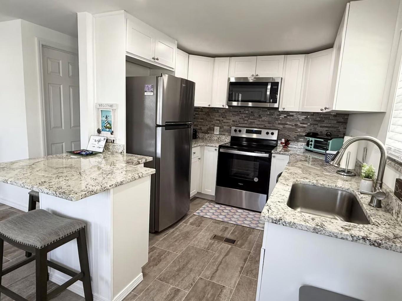 Image 3 of 32 For 3130 Bourbon Street