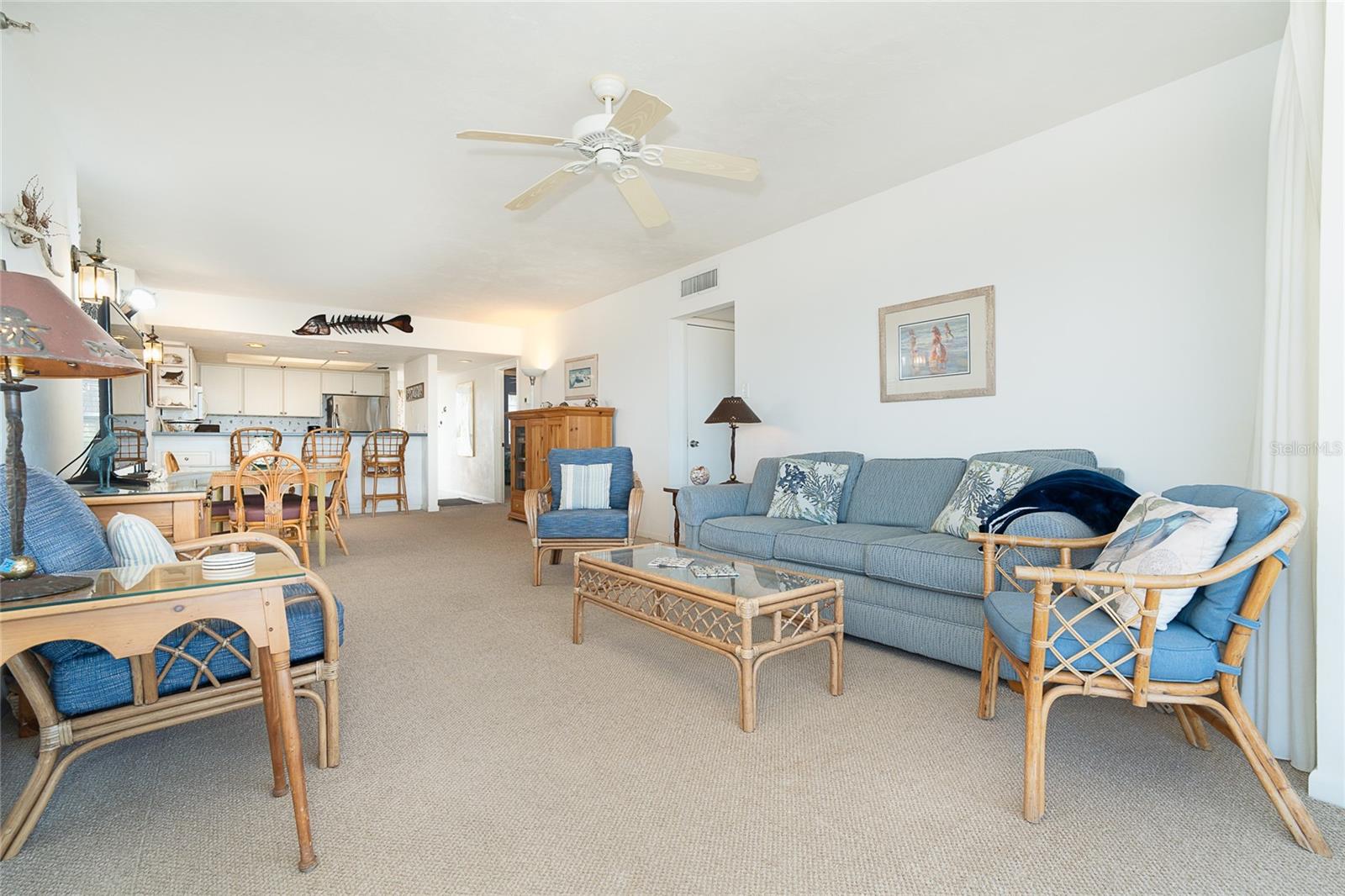 Image 15 of 37 For 7470 Palm Island Drive 2811