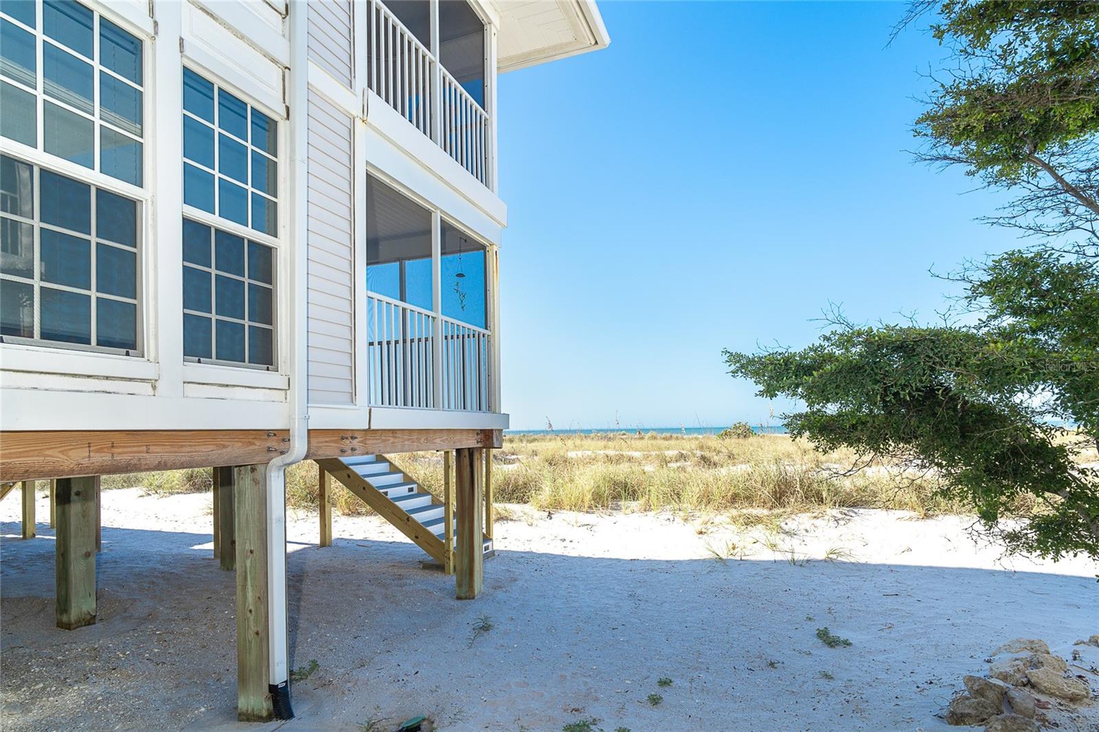 Image 33 of 37 For 7470 Palm Island Drive 2811