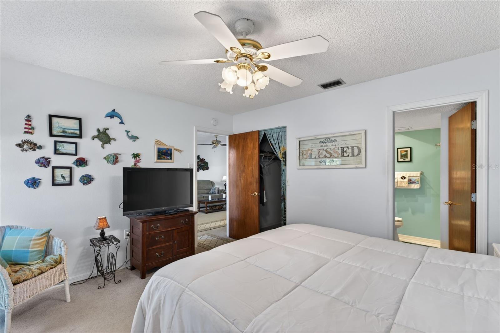 Image 15 of 34 For 6699 San Casa Drive L8