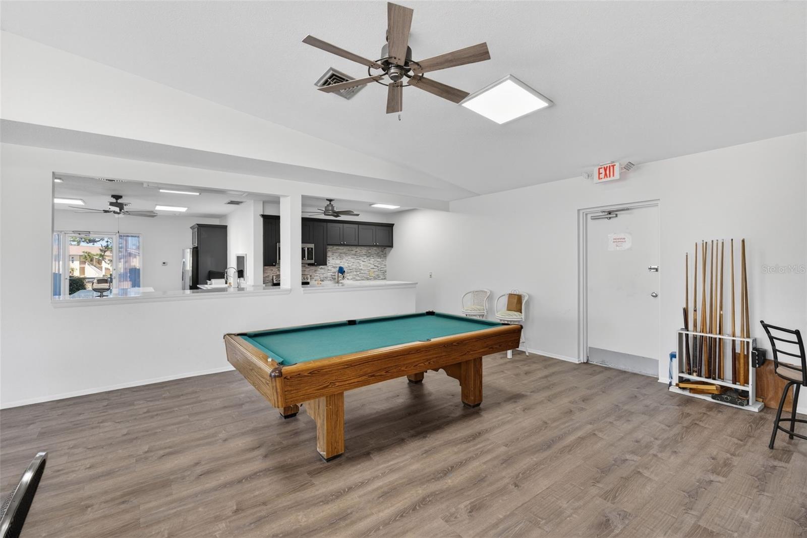 Image 25 of 34 For 6699 San Casa Drive L8