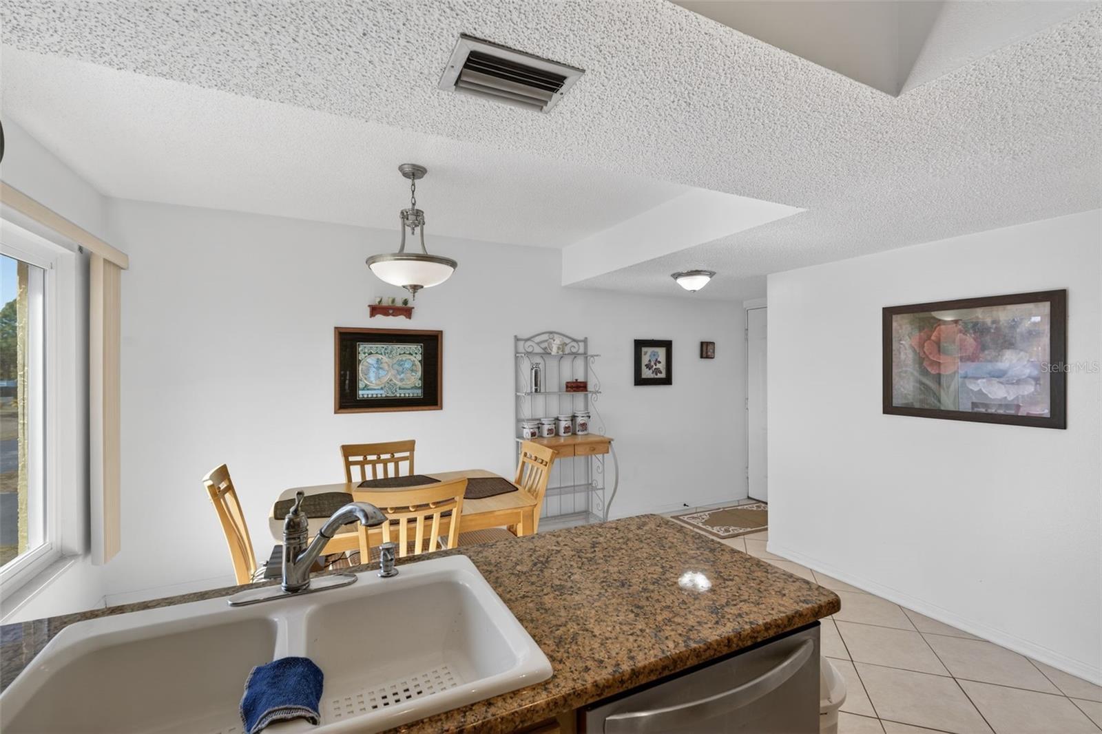 Image 8 of 34 For 6699 San Casa Drive L8