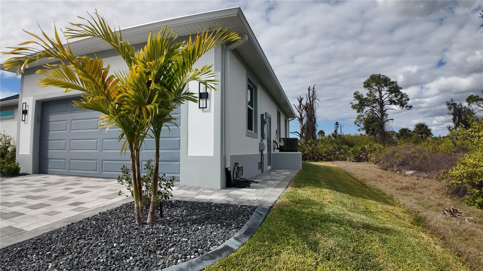 Image 5 of 43 For 1222 Underhill Circle