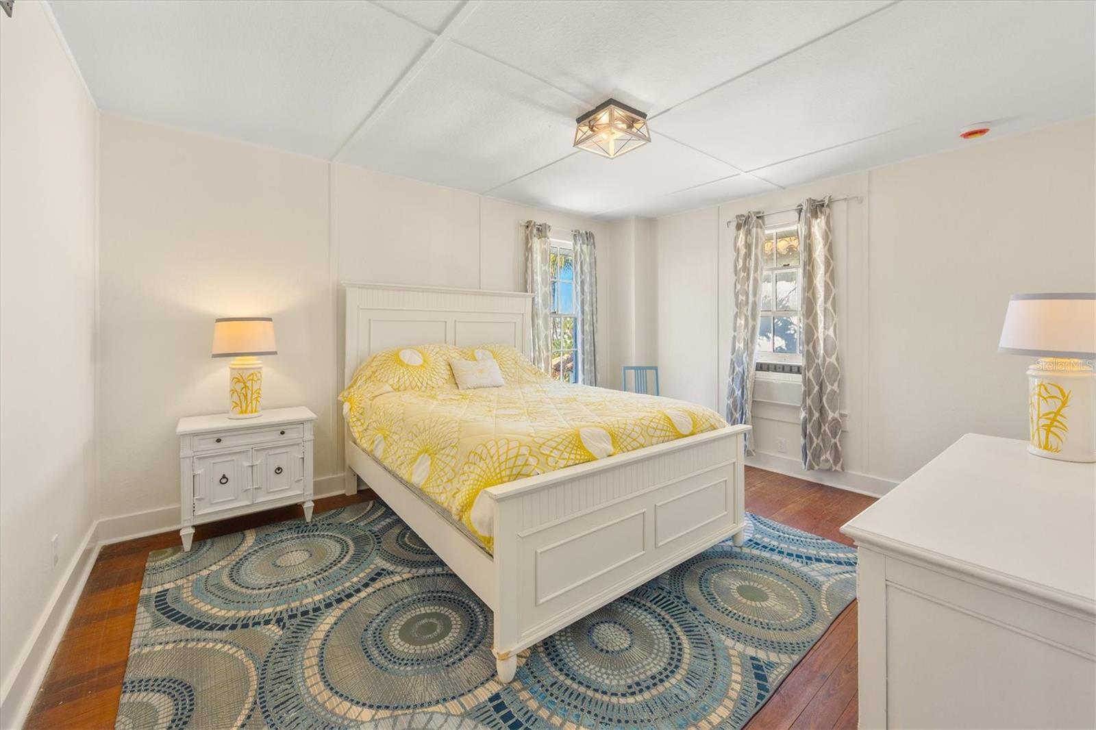 Image 31 of 39 For 260 Gilchrist Avenue