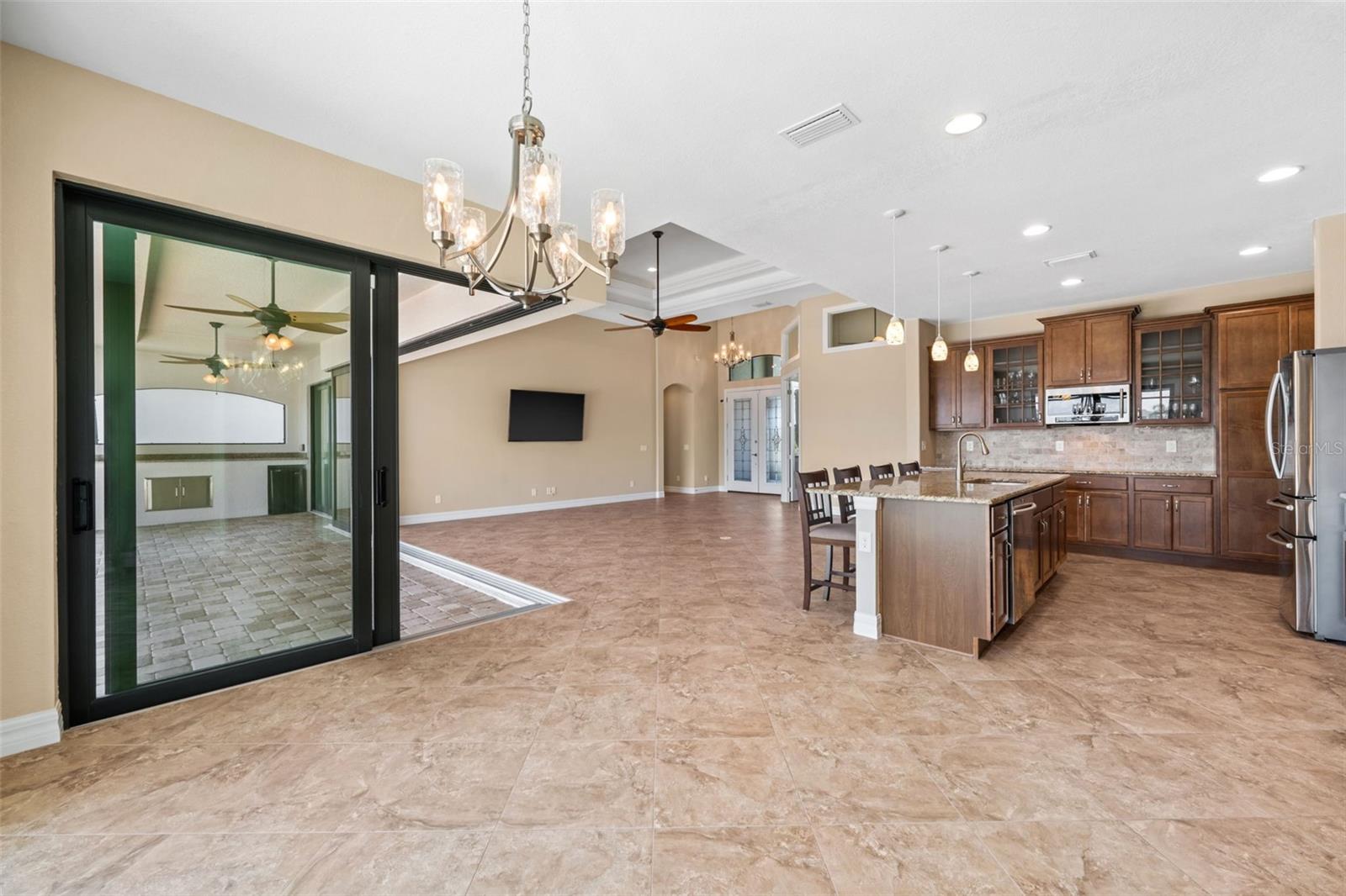 Image 10 of 43 For 8242 Tracy Circle