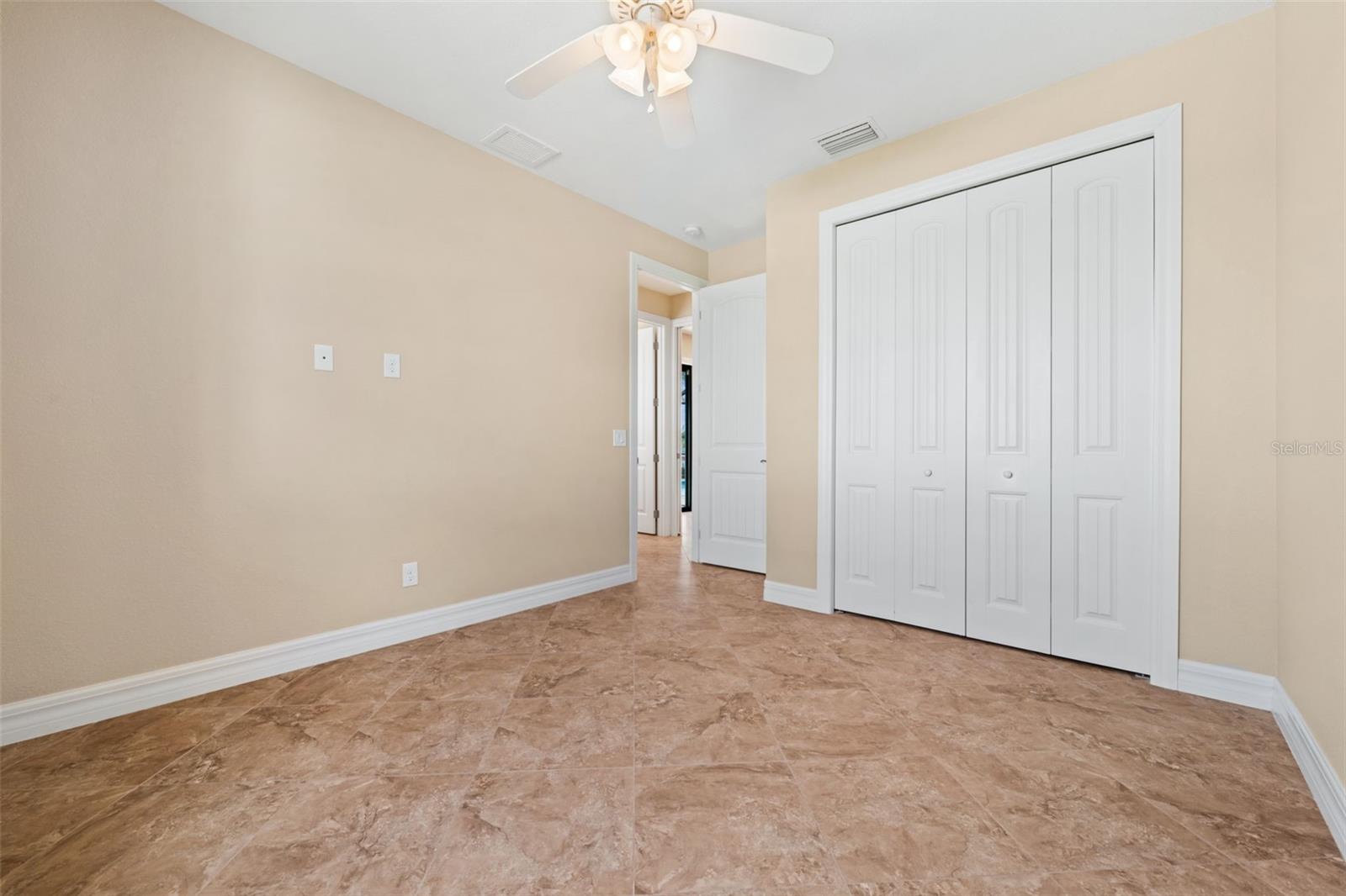 Image 26 of 43 For 8242 Tracy Circle