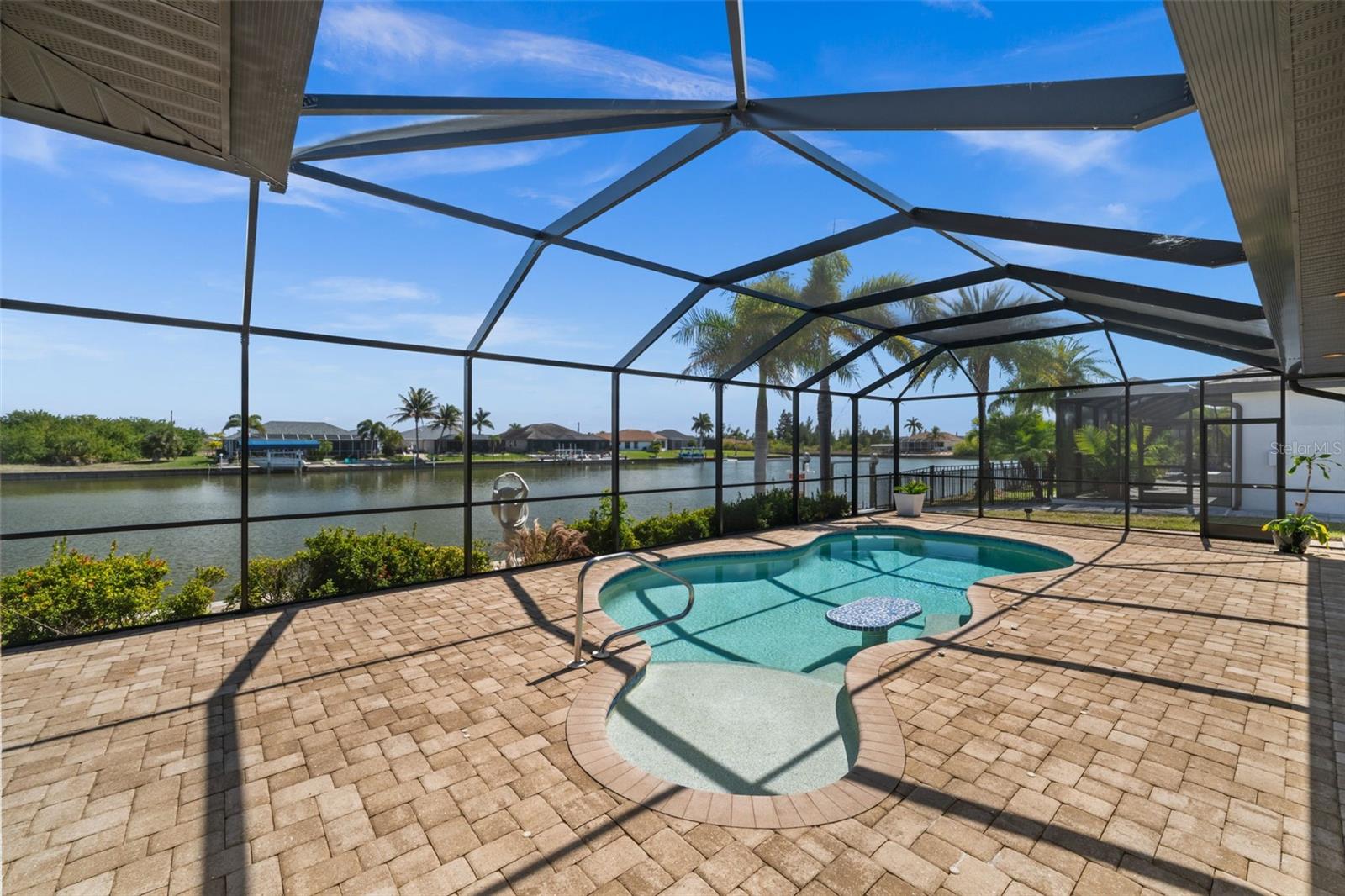 Image 29 of 43 For 8242 Tracy Circle