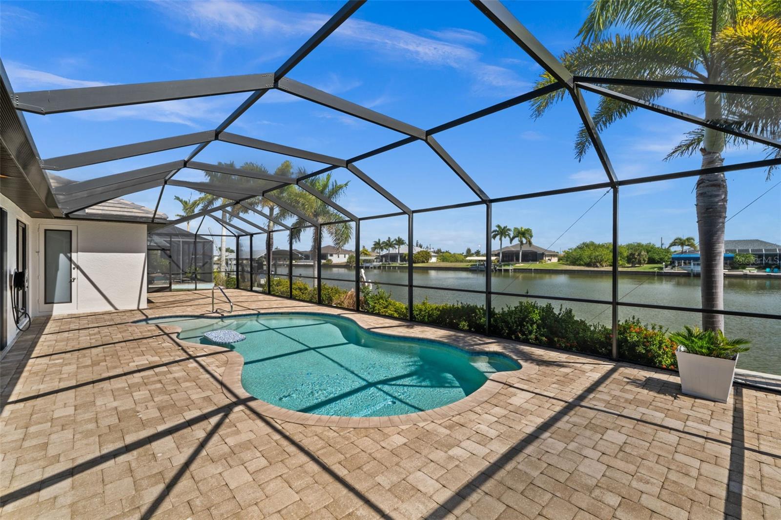 Image 33 of 43 For 8242 Tracy Circle