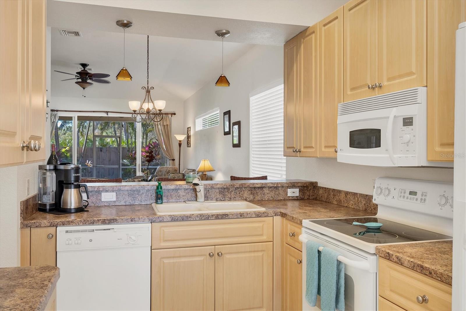 Image 16 of 43 For 5016 Seagrass Drive