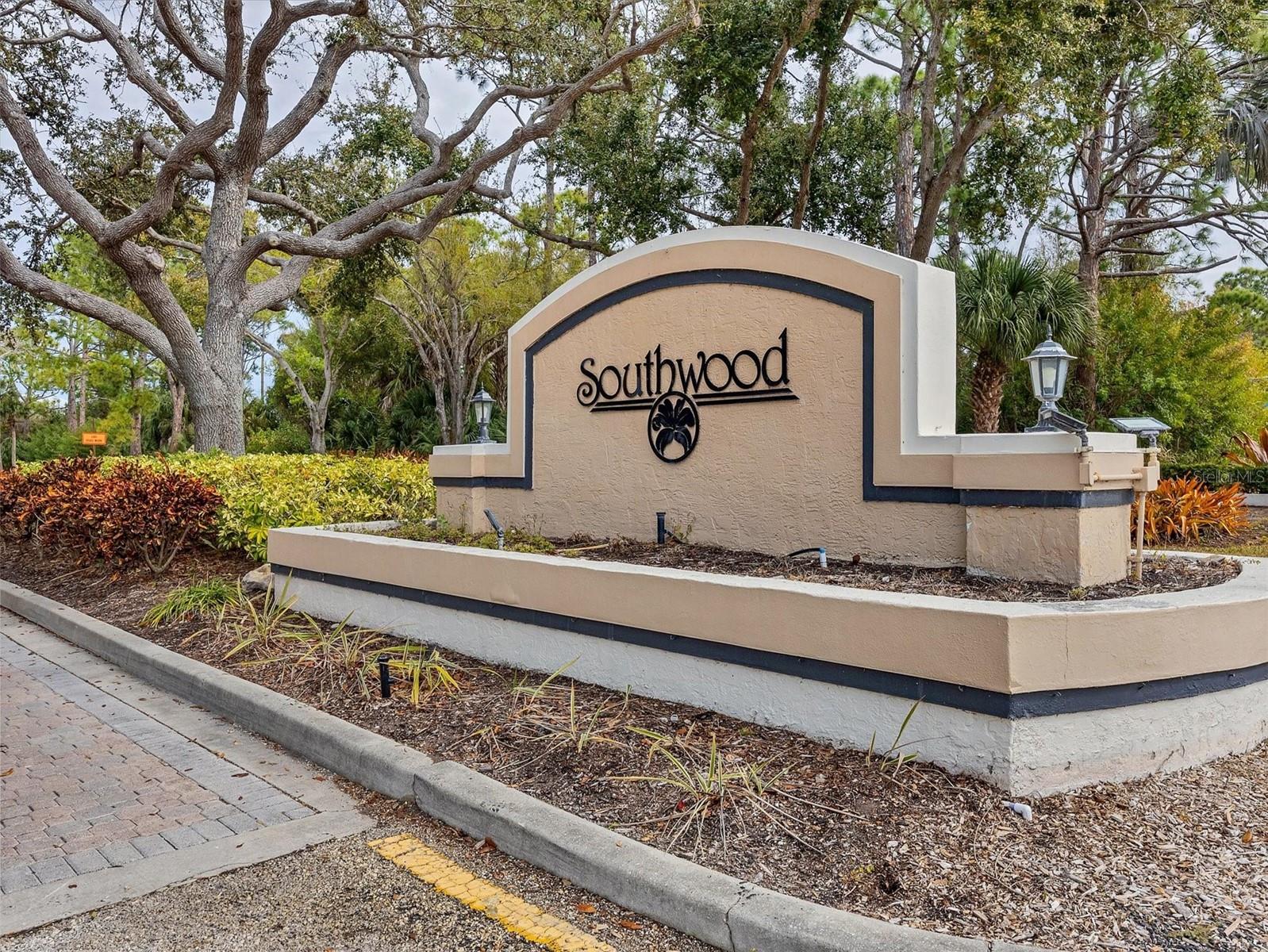 Image 2 of 43 For 5016 Seagrass Drive