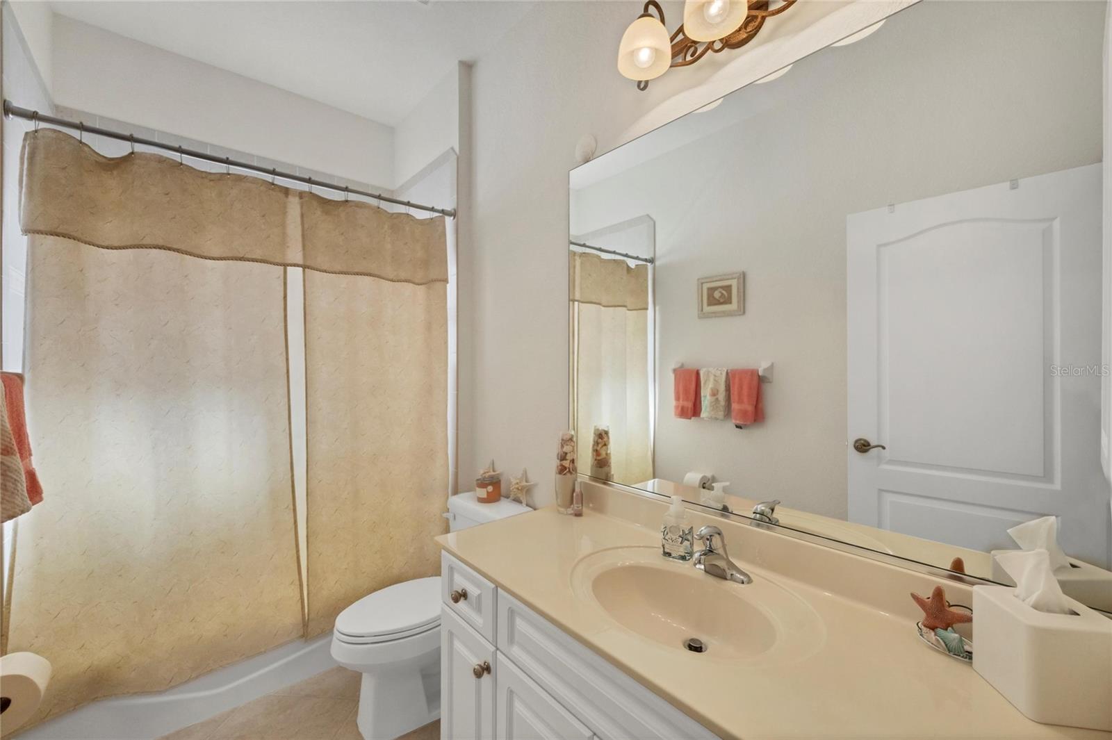 Image 32 of 43 For 5016 Seagrass Drive