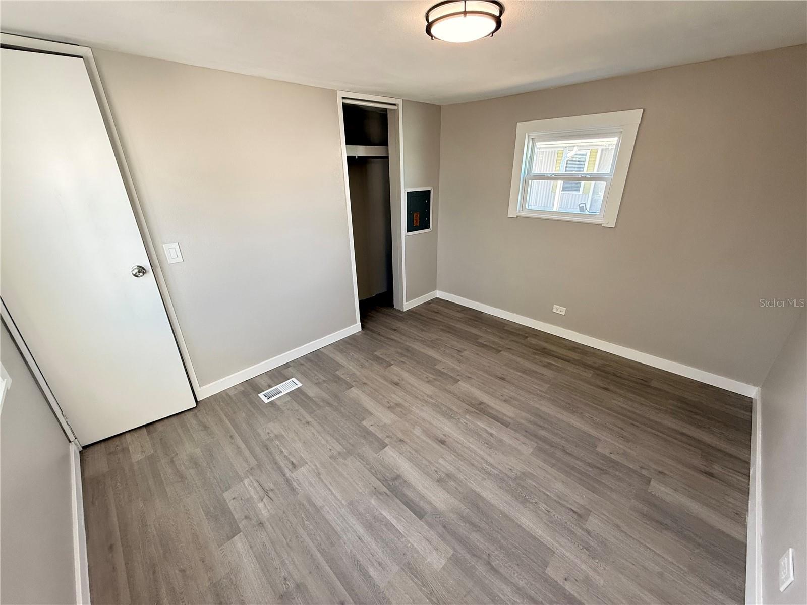 Image 14 of 19 For 1800 Englewood Road 136