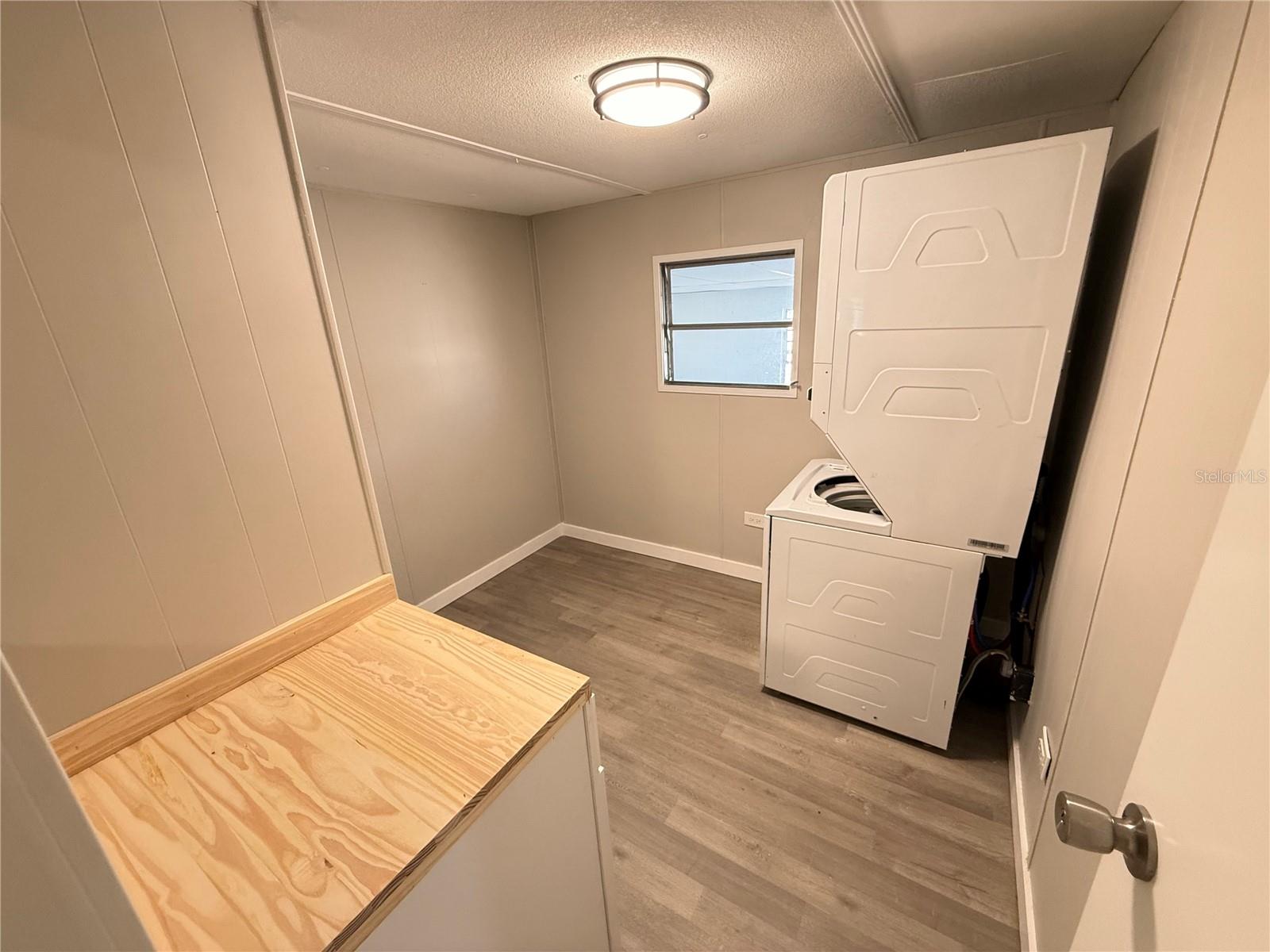 Image 17 of 19 For 1800 Englewood Road 136