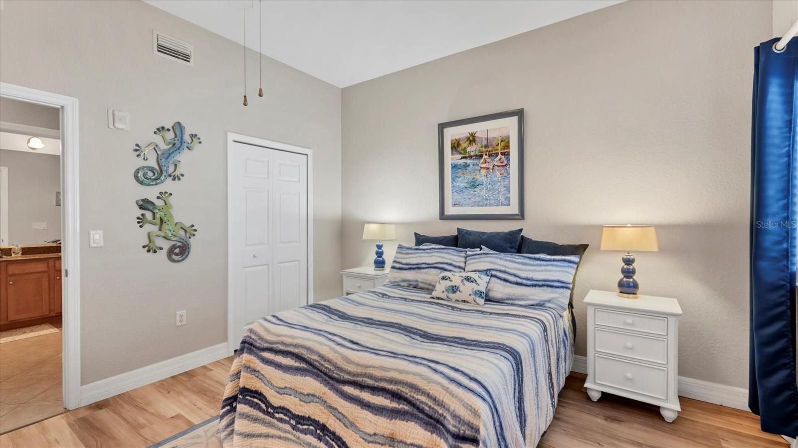 Image 23 of 55 For 2245 Beach Rd.  203