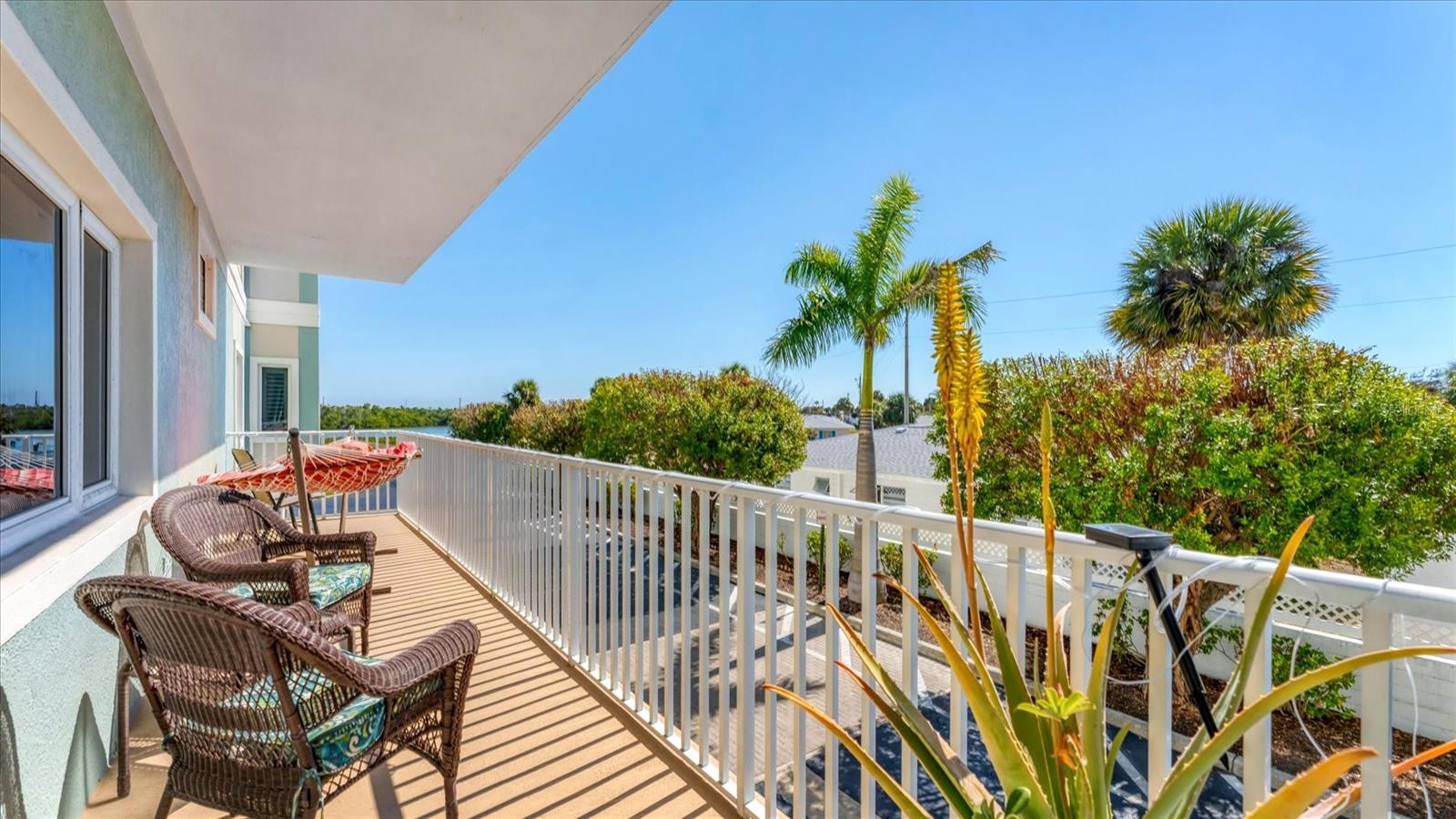 Image 28 of 55 For 2245 Beach Rd.  203