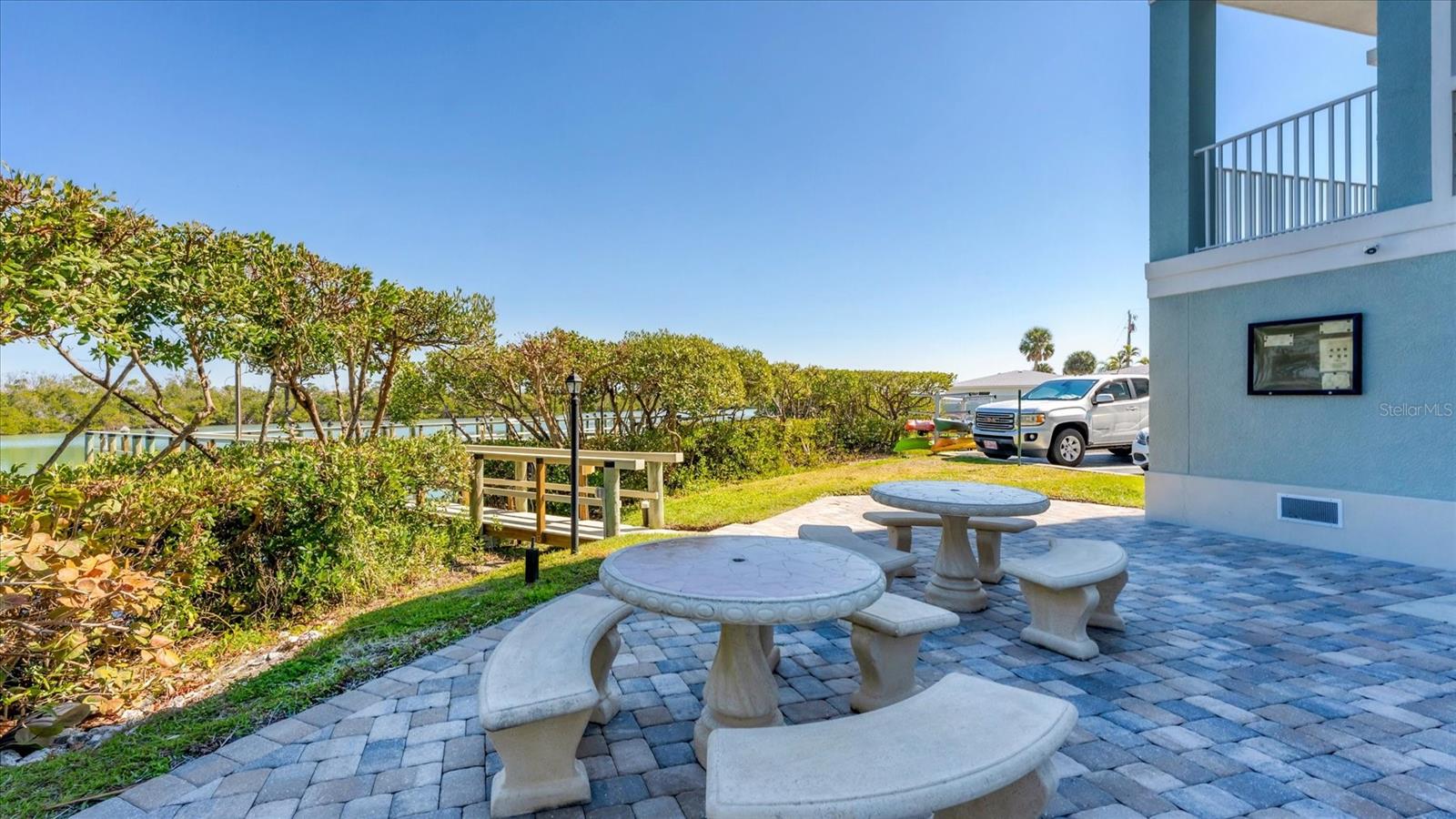 Image 32 of 55 For 2245 Beach Rd.  203