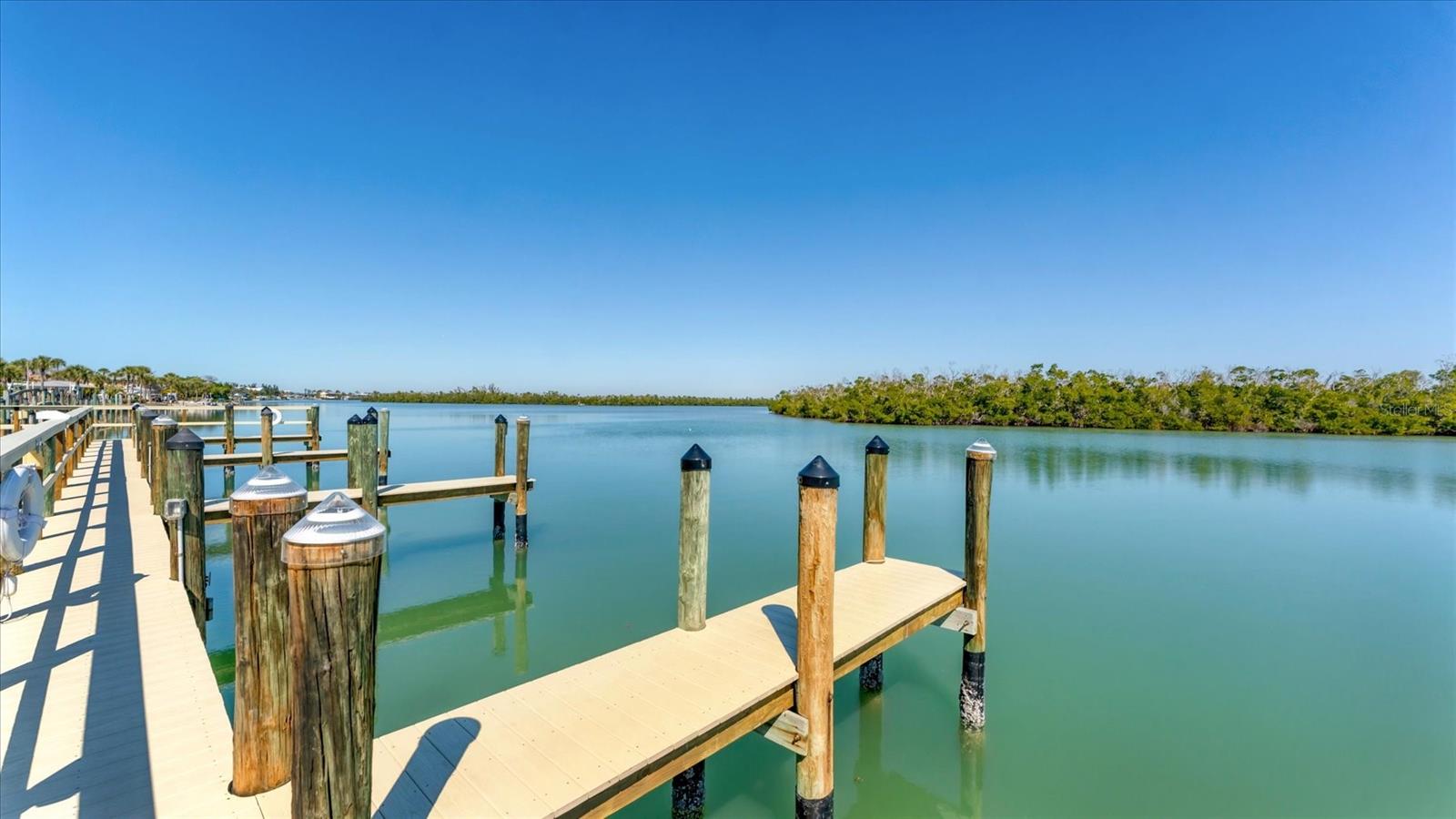 Image 37 of 55 For 2245 Beach Rd.  203