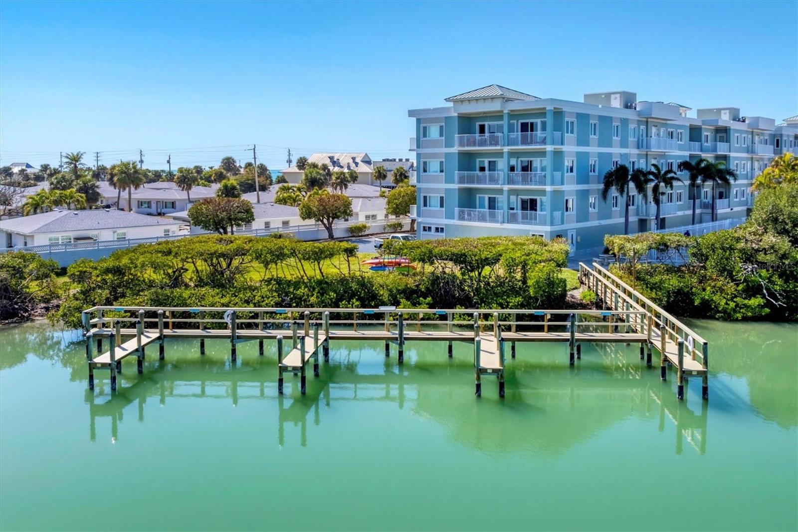 Image 38 of 55 For 2245 Beach Rd.  203