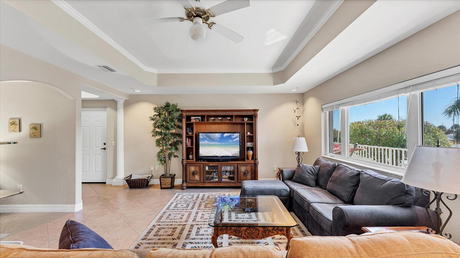 Image 5 of 55 For 2245 Beach Rd.  203